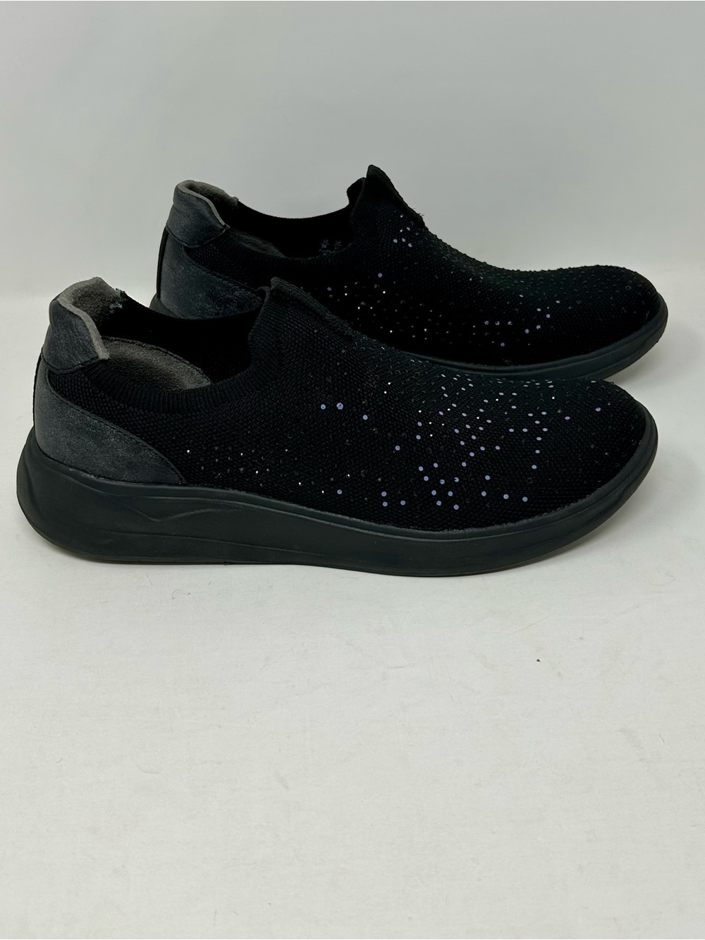 Bzees Twilight Slip-On Knit Sneakers Women's Size 9